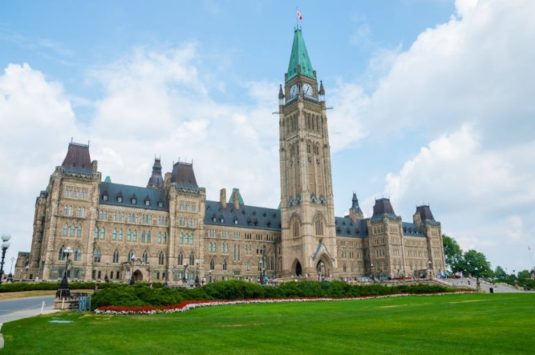 Canada: further measures to decrease international enrolment